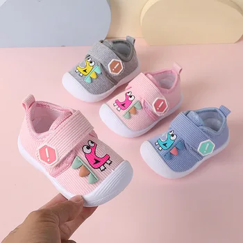 0-36 Ay Bebek bebek ayakkabısı Yürüyüş Ses ışığı ile Bebek Kız Pembe Sevimli Ayakkabı Yenidoğan Erkek Yumuşak Ayakkabı Karikatür Baskı
