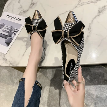 Bayanlar düz ayakkabı 2022 Retro Rahat Kore kadın ayakkabısı Moda Sivri Burun Yay Topu Ayakkabı kadın Popüler kadın ayakkabısı Trendi