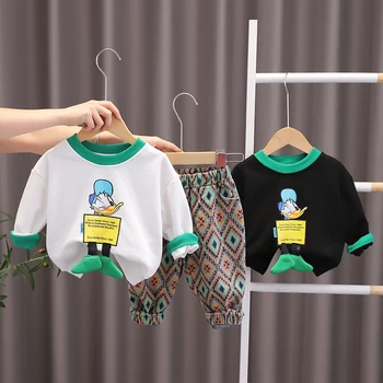 Bebek giysileri 0-4 yaşında erkek bebek giysileri ilkbahar ve sonbahar pamuk takım elbise erkek karikatür mektup günlük kıyafetler erkek bebek 2 parça set