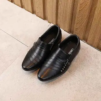Erkek deri ayakkabı için Parti Düğün Dans Ayakkabıları Sivri Burun Düz Elbise Ayakkabı Siyah Beyaz İngiliz Öğrenci Ayakkabı Boyutu 21-36