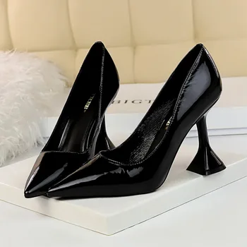 Patent deri pompa Kadın moda Yüksek Topuklu ayakkabılar sığ Sivri Burun slaytlar garip topuk ayakkabı zapatos de mujer siyah kırmızı çıplak