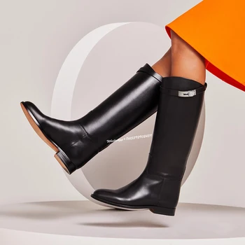 Yeni Kış Kadın Çizmeler Kare Metal 3D Toka Tasarım Patik Düz Düşük Topuk Siyah Deri Basit Stil Ayakkabı Ayak Bileği Kayma moda